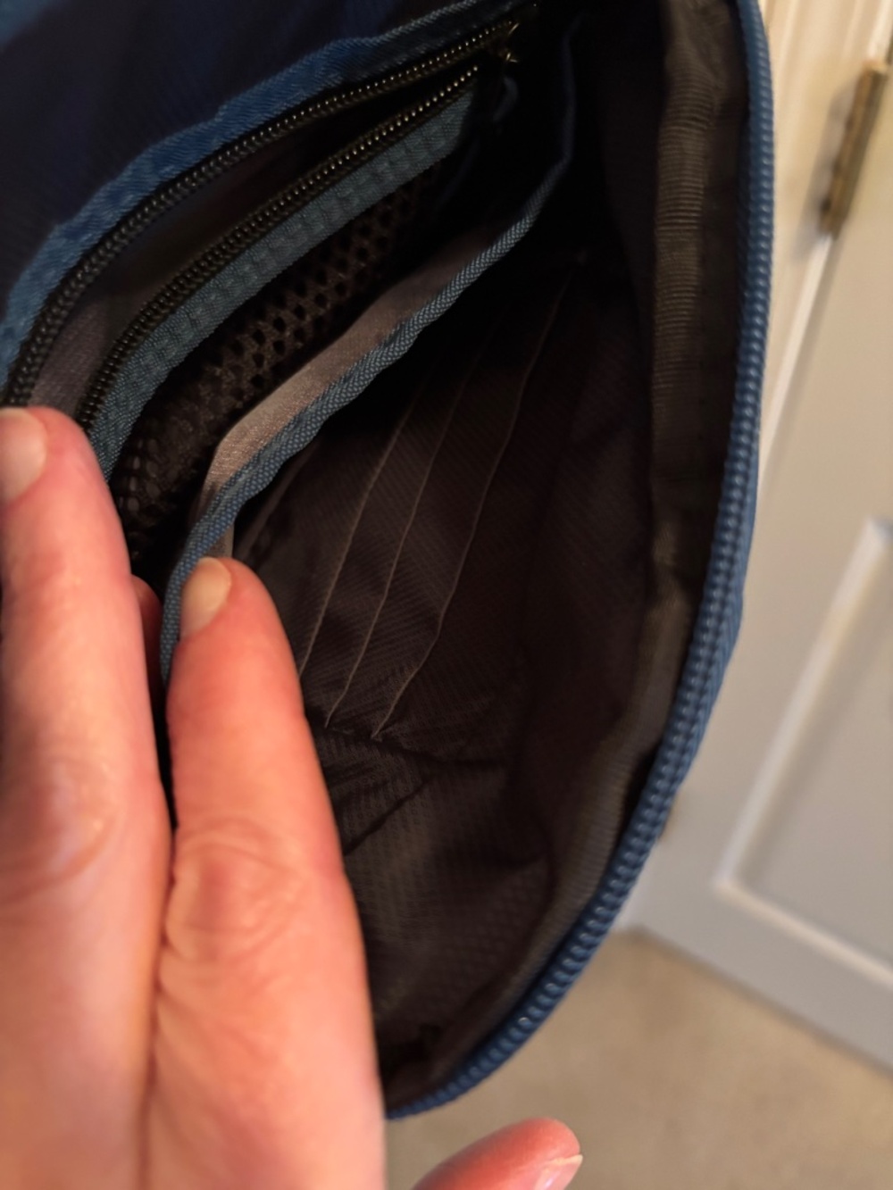 Teal Travelon Crossbody Bag - Picture 5 of 8